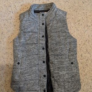 Brand new quilted vest, never wirn